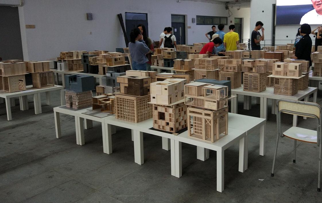 大学|大学很辛苦的8大专业，学业压力重，工作压力也很大，比高中还累