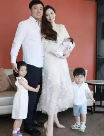 吴佩慈|6年怀4胎，花9亿讨好准婆婆，如今40亿身家仍未进豪门