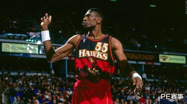 「穆托姆博」穆大叔场均9.8分为何入选名人堂？这1数据太疯狂