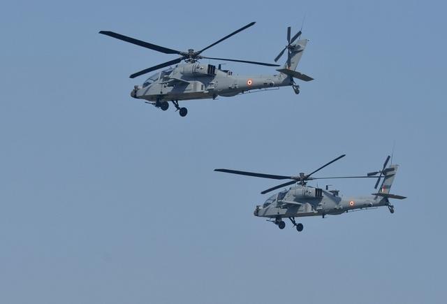 【印度】大批战机、武直奔赴前线,悬挂“战必胜”标语,自称已不是1962年