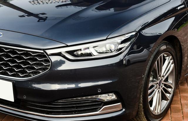 福特金牛座|良心B级车却难遇“知己”，全系隔音玻璃，丐版245匹+8AT