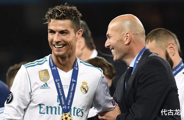 「梅西」谁是史上最佳GOAT？七大大主教练投票，梅西惊险战胜C罗