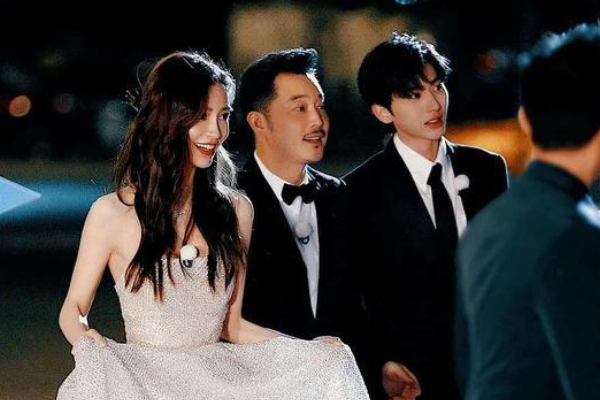 【滤镜】看到路人拍的baby，再看跑男中的她，才知“综艺滤镜”有多厚！