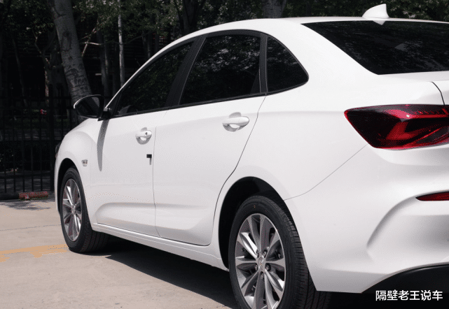 雪佛兰|这款合资车“绝地反击”！从近12万降至7万多，销量直接翻倍，月销已过万