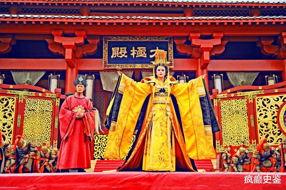 「武则天」武则天墓前有61个无头石人,千年来难以解释,被2位农民解开