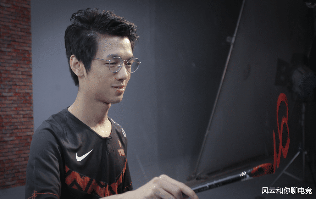 『tes战队』LOL：QiuQiu临危受命担任Tes首发AD，与预言家双排战绩惨不忍睹！