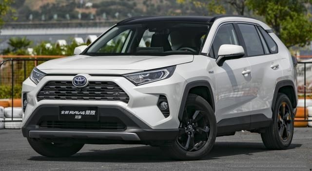 奥迪A4L|二十万买合资SUV，奇骏和RAV4的差距，车主：不是一个档次