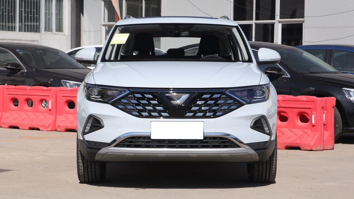 大众汽车：大众又火了，中型SUV不足11万，全系LED带全景天窗，看啥途观