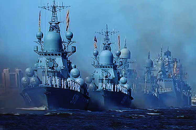 战舰|四大舰队吹响“集结号”，250艘战舰来袭，警告美国：停止危险动作