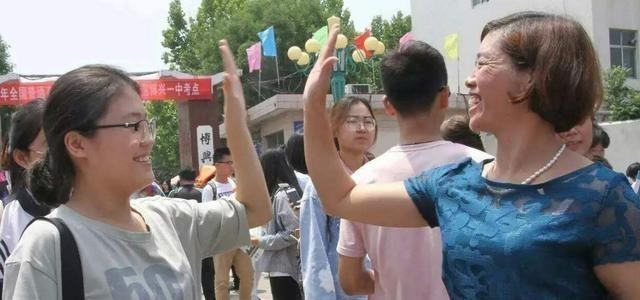 教育部|专科生迎来“好消息”，从2022年开始，这些专科生“免试”读本科