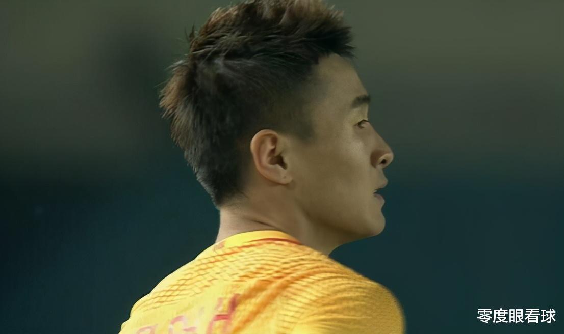 张玉宁|喜讯！一场1：1让国足收获未来领军人物，他比韦世豪更有领袖气质