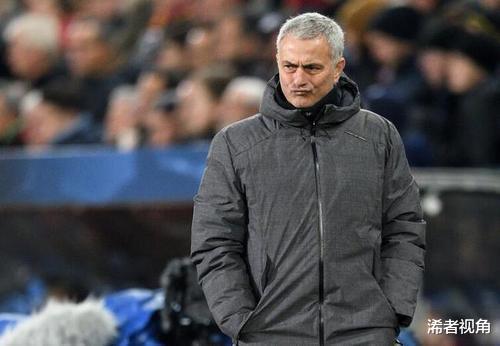 曼联|突发！曝曼联爆发内讧: 1核心质疑索帅水准，穆里尼奥式悲剧恐重演