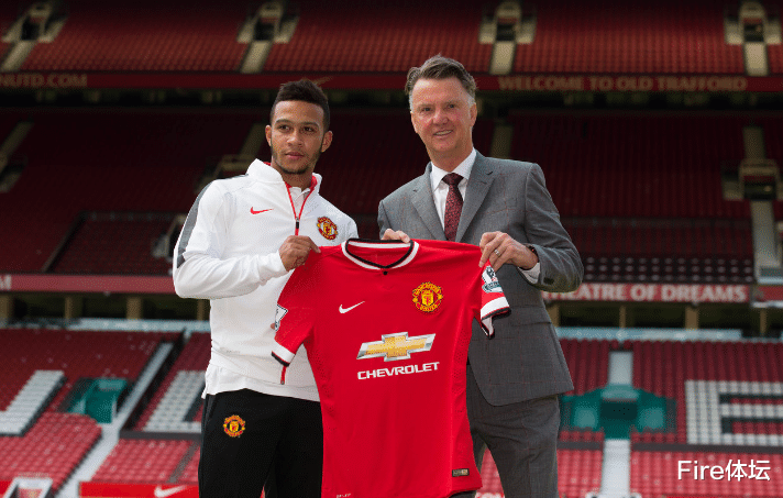 曼联|曼联33岁新援被普遍看衰！一场未赛便遇到两大魔咒，恐成又一水货