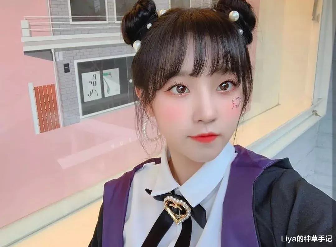 刘海■漫画刘海正流行！太显脸小 ！堪比换头！