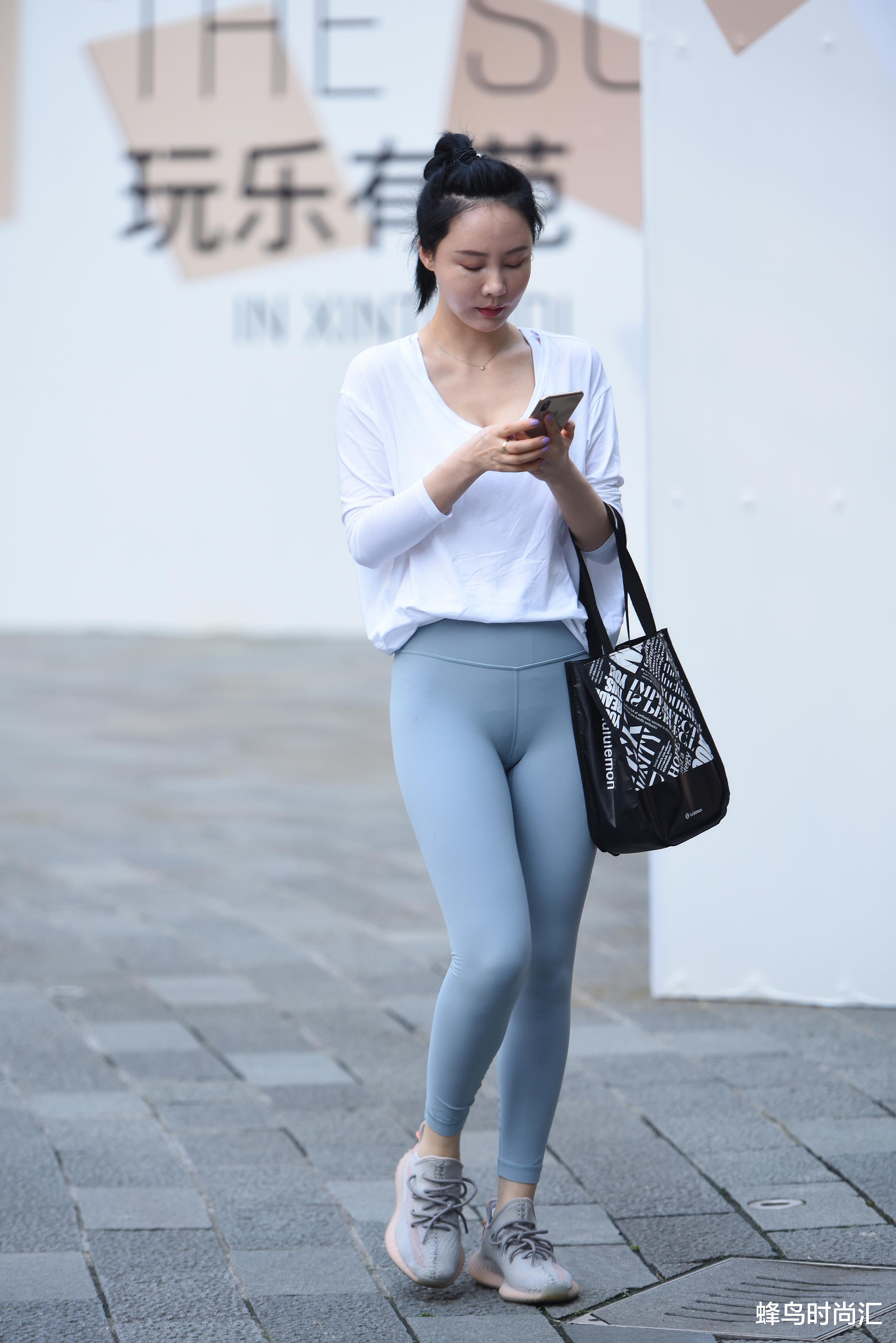 复古|美丽女神有特色,复古发型加轻盈服装,亮点多多清新迷人