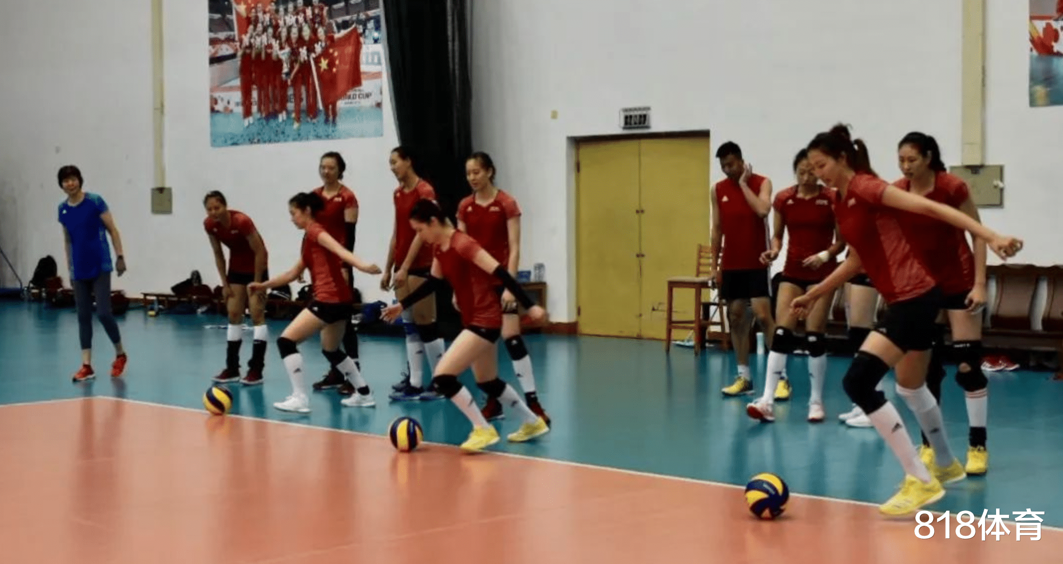 章子怡：中国女排3大球王曝光！前锋朱婷射门脚头硬，中场丁霞擅盘带跑不死