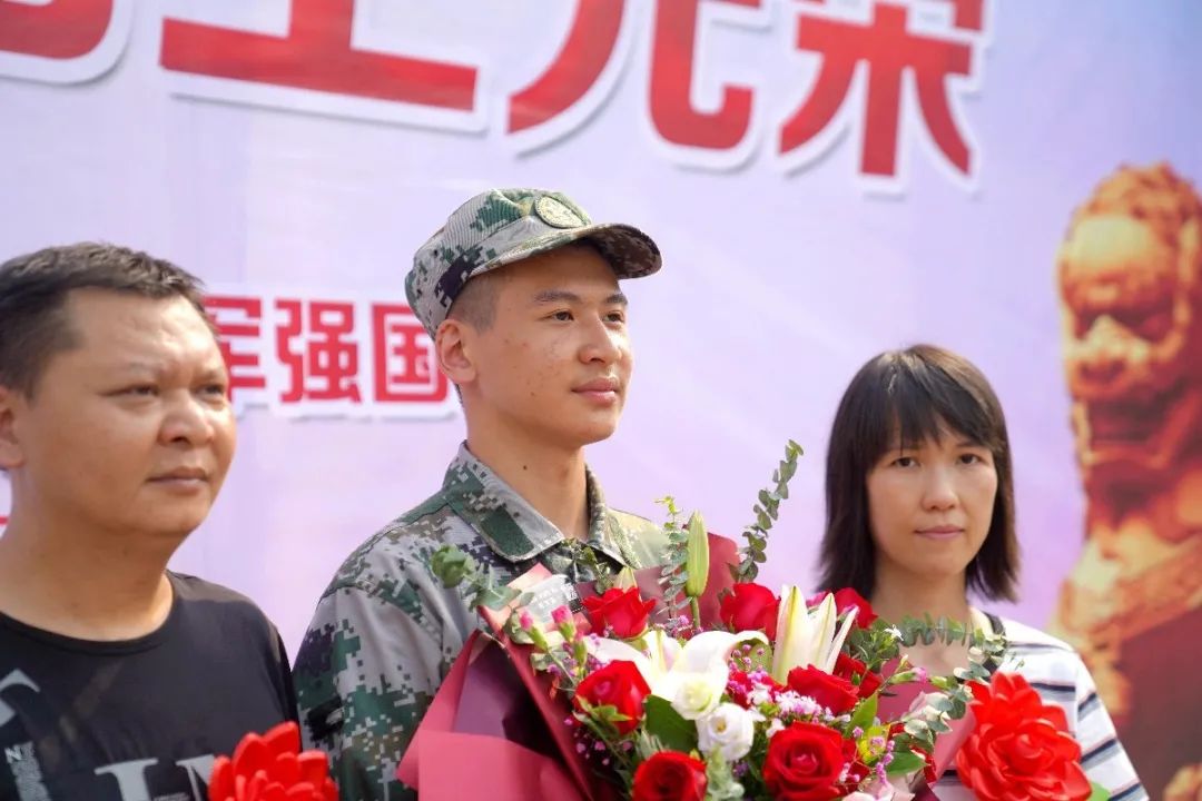 "原"厚街发布|帅!厚街41名新兵集中亮相!