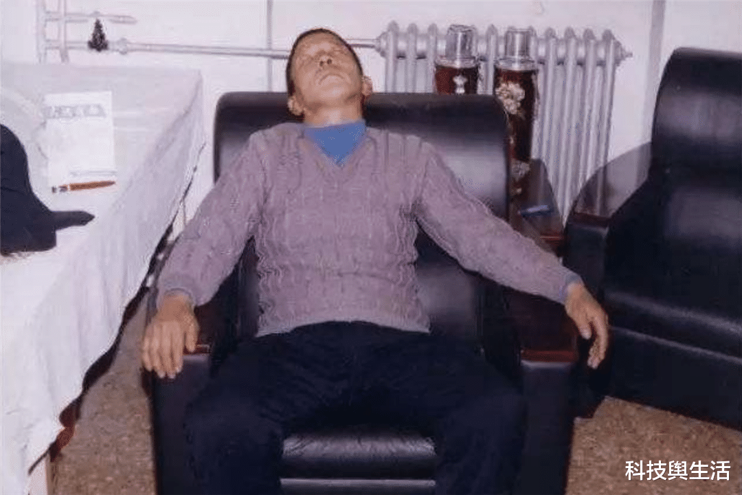 |黄延秋在梦中3次瞬移，每次醒来都距家千里，他经历了什么？