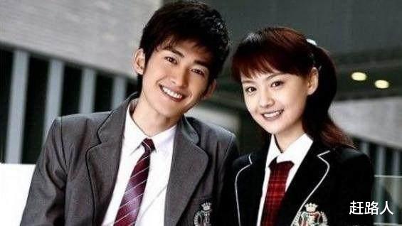 #郑爽#港媒曝郑爽更新微博，发《一起来看流星雨》主题曲内容，疑似旧情复发