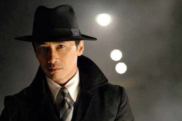 柳云龙|“谍战教父”新剧定档,双卫视同播,“结巴特工”将成最大看点