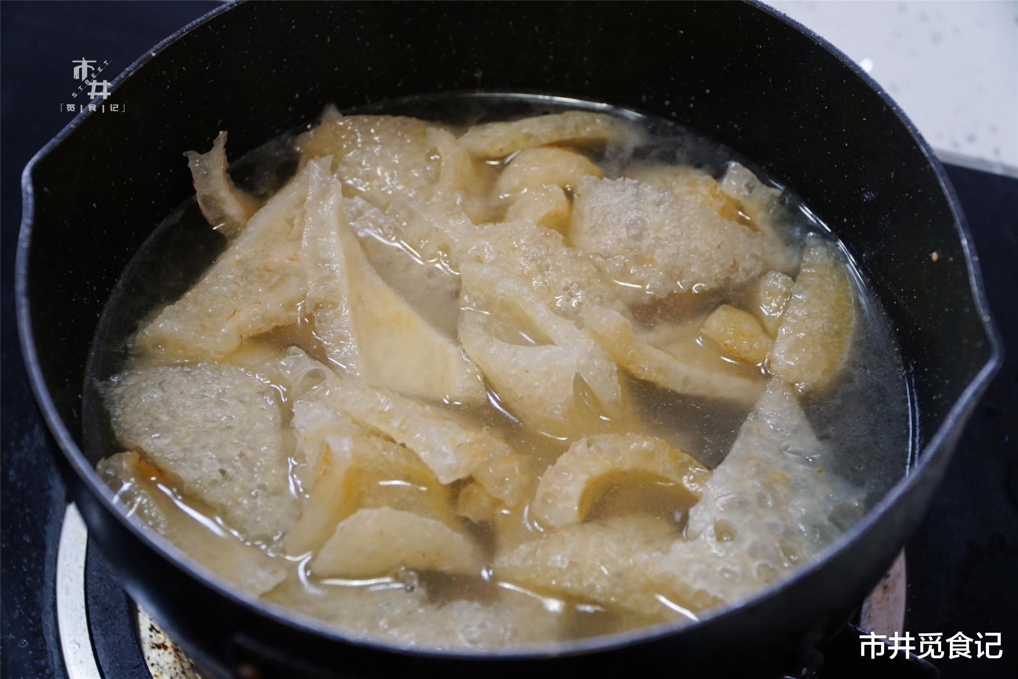 「食材」它和丝瓜一起炒是绝配，几块钱1斤，爽口解馋，天热宁可不吃肉了