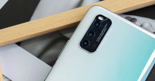 骁龙865|为未来继承英国国王和王后铺路，威廉王子和凯特王妃做出重大调整