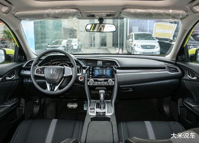 奇瑞|国产和合资对决，奇瑞地表最强1.5T VS 思域1.5T，哪个更强？