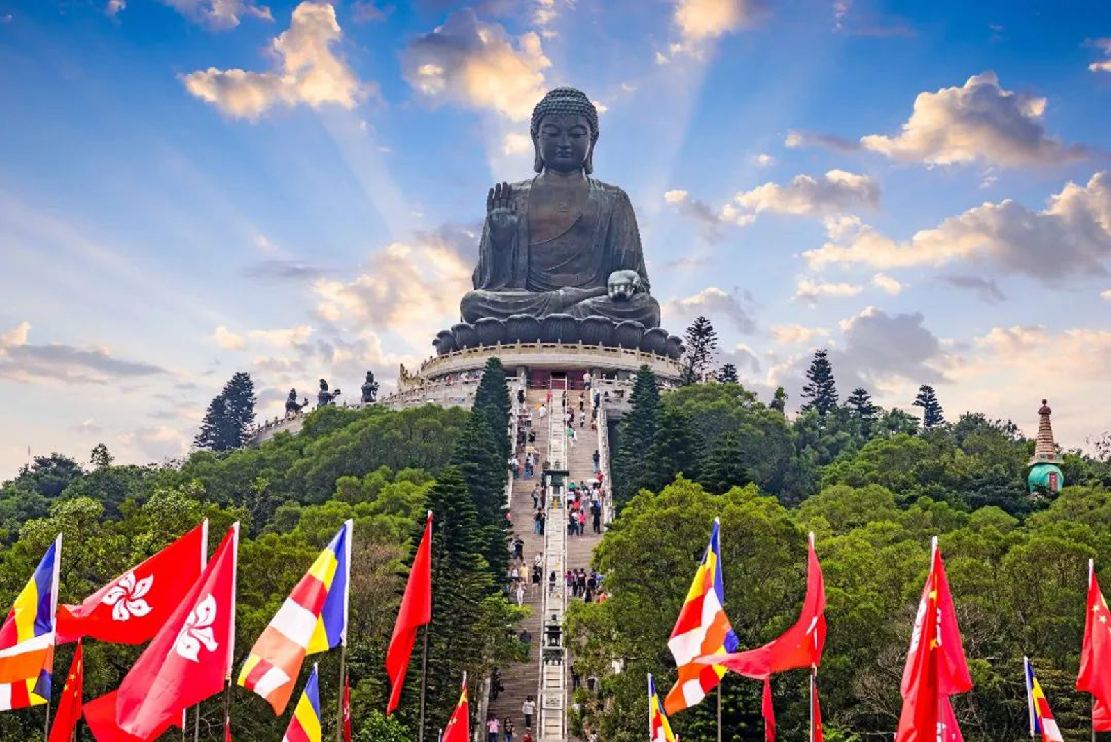 天坛大佛@8大世界上最美的地方，旅行最佳的目的地，中国有2个景区上榜了！