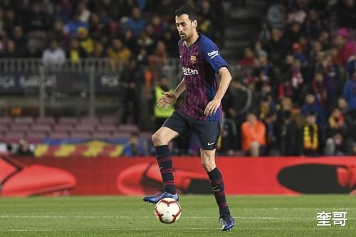巴塞罗那|失败的巴萨要做出改变,该放下面子,屈尊请回流失在外的这位天才
