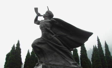 『』中国唯一不允许外国人进入的景点，景区牌子太霸气！你去过吗？