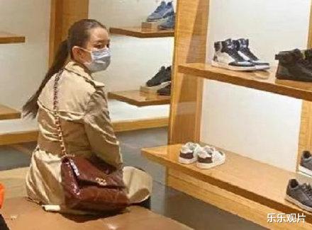 吉娜·爱丽丝|吉娜怀孕6个月独自逛街，被陌生男子回头偷瞄，郎朗不在身边