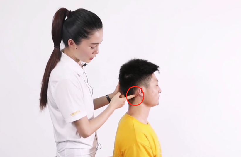 错位|锁骨一高一低，一上一下该如何调整？