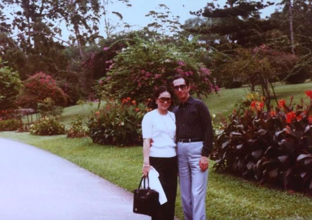 赌王|赌王出殡曝光家庭影像！与二房郊游、三四房合影多，十七子仍神秘