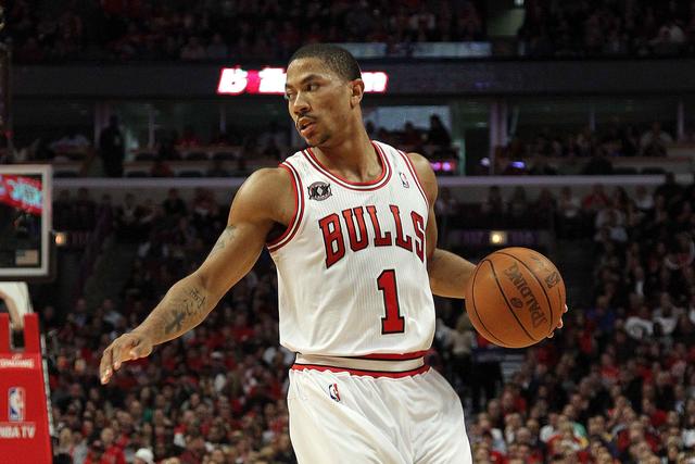 「王仕鹏」翻遍NBA历史73年,拿过MVP全都进了名人堂,唯独他可能进不了!