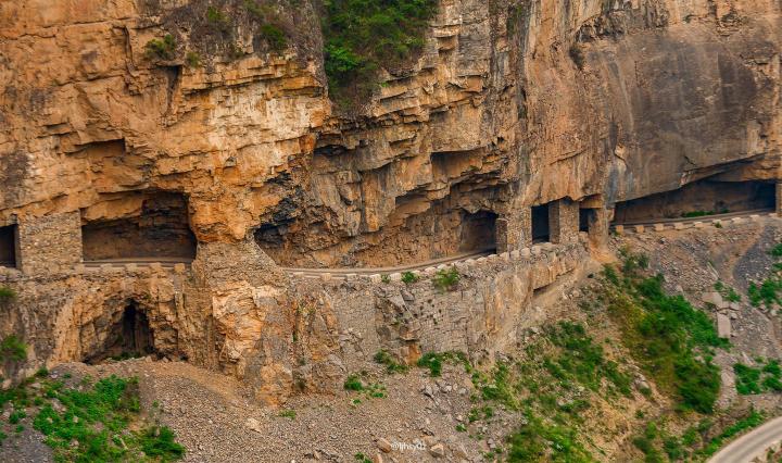 【新疆维吾尔自治区】国内最美的9条自驾线路，每一条都美得动人心魄！