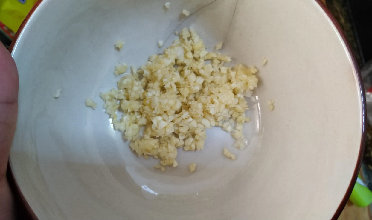 【凉面】天热了，每天都想吃这碗凉面，10分钟上桌，清凉爽口，比买的好吃