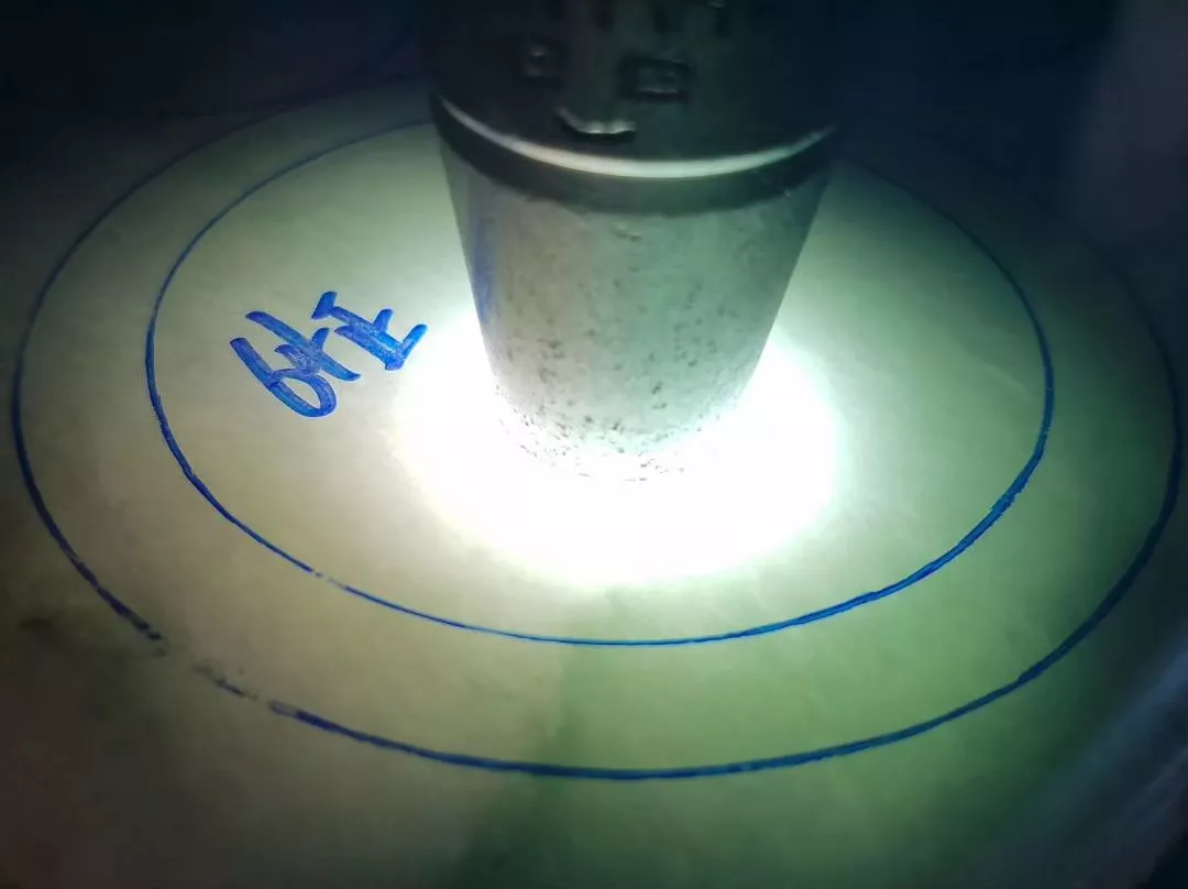 「文玩」木那至尊: 一块木那翡翠原石起货冰种春带彩手镯，清新怡人！