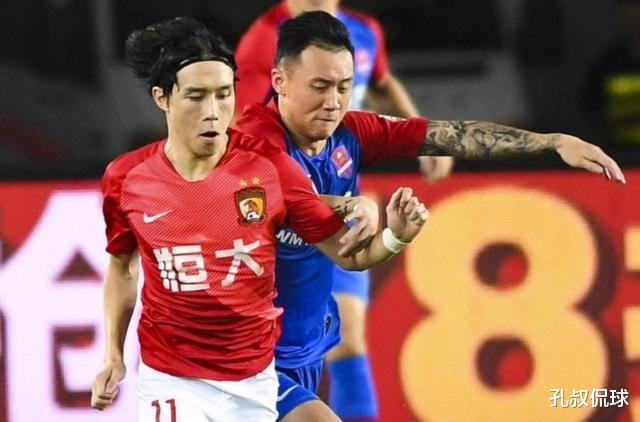「广州恒大」卡帅或打造全新中场组合！里皮爱将有望上位，曾被视为郑智接班人