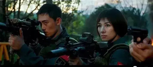 黄奕|豪门梦碎的她，脸肿成这样靠什么翻身