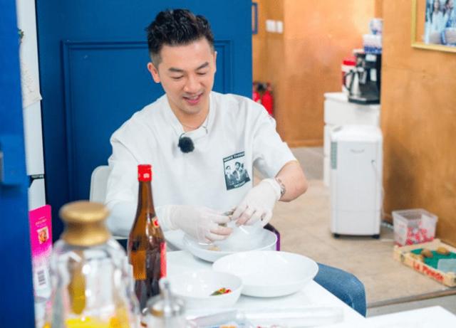 羊肉面|苏有朋的面馆开张了，一碗“羊肉面”卖88元，端上来后：你飘了？