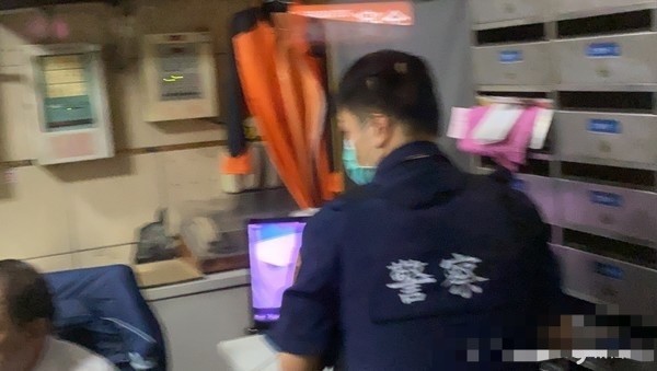 罗霈颖|59岁罗霈颖猝逝两天才被发现，不婚不育拥过亿资产只交鲜肉男友