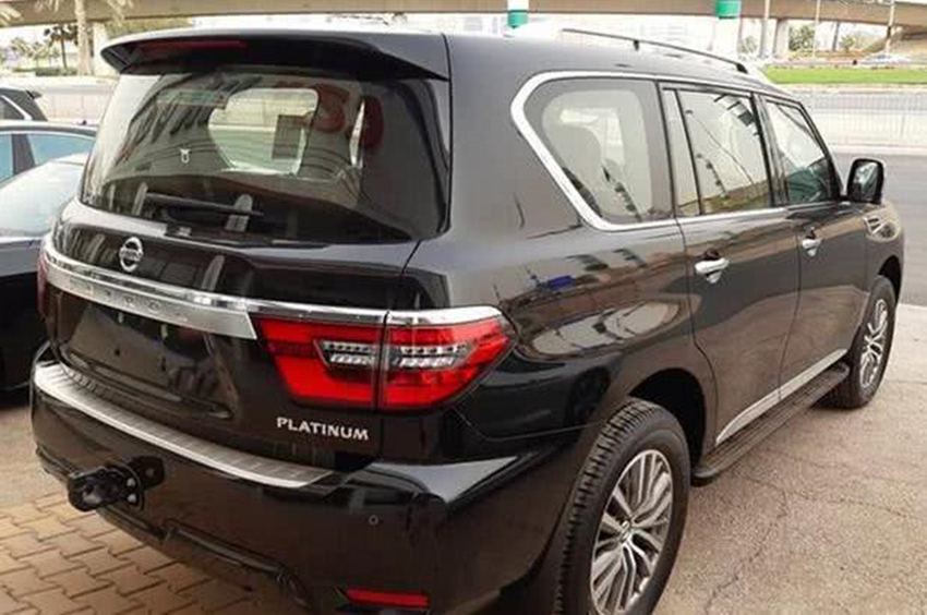 新车：坚持纯进口入华！重2.8吨油耗15，从139万跌到40万，成最良心越野