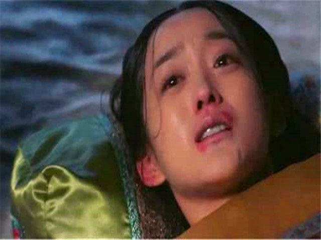 #宋朝#此女美若天仙，禽兽父亲因为好色，强行纳其为妾，并称非自己亲生