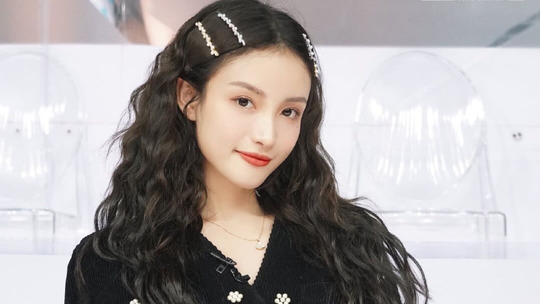 易烊千玺:《青你2》周榜,虞书欣无悬念冠军,而她曾胜过蔡徐坤易烊千玺