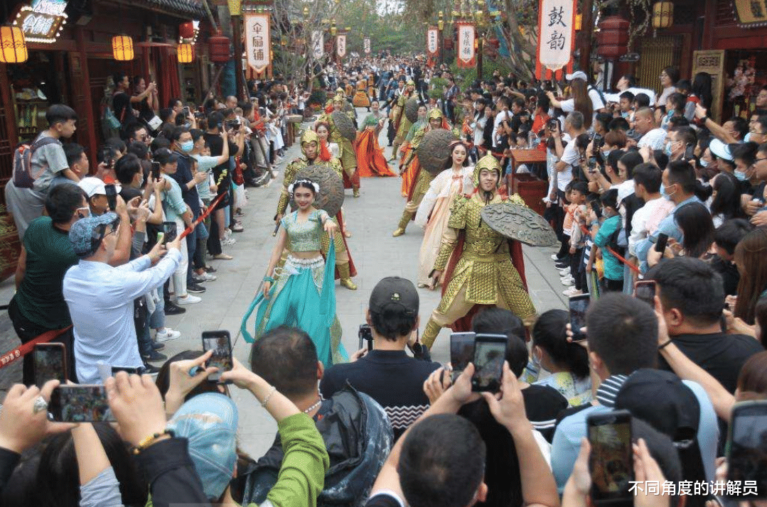 中国国家地理|花13亿打造的景区，人称郑州“不夜城”，门票168好评率极高