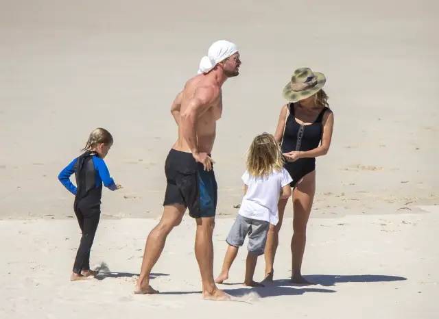 【泰勒】无法上映的高口碑R级片来袭，爽到爆炸！