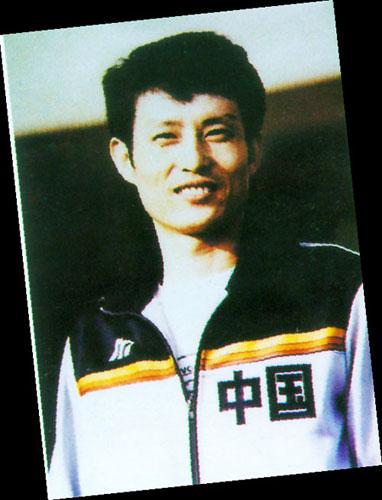 『陈忠和』女排功勋主帅陈忠和，62岁享受退休生活，女儿成家，儿子大学毕业