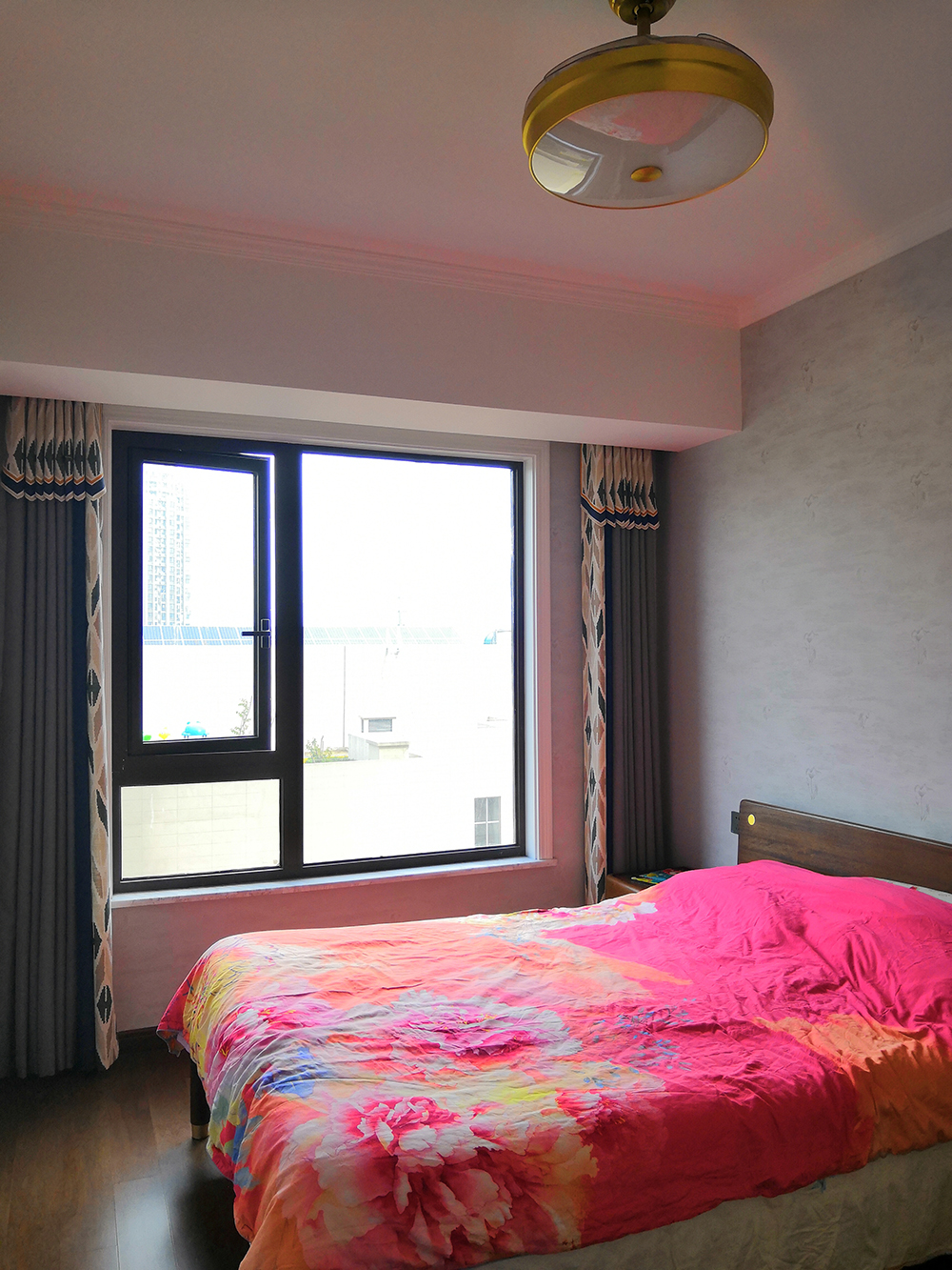 飘窗|【融创?玖樟台】135㎡现代轻奢风,大飘窗、餐厨一体化……理想中家的样子!