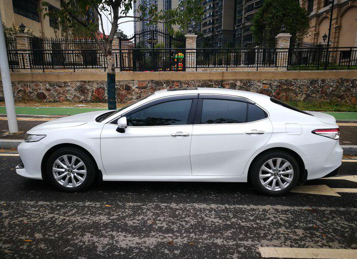 「领克03」什么档次的人会买丰田凯美瑞？车主表示：想说十个字