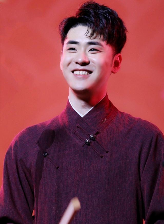 『张云雷』张云雷的太平歌词，一副御子板儿，唱出属于自己的故事（上）